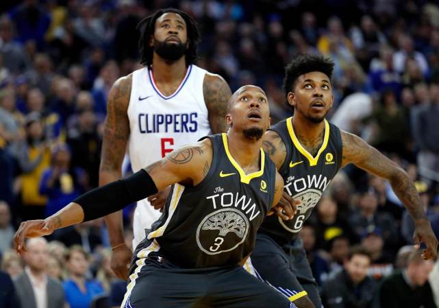 夺回即进攻 夺回即进攻